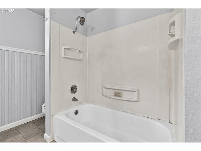 4777 LARKWOOD St, Eugene, OR 97405