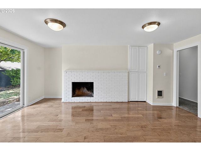 4777 LARKWOOD St, Eugene, OR 97405
