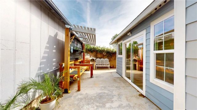 13960 Almetz, Sylmar, CA 91342