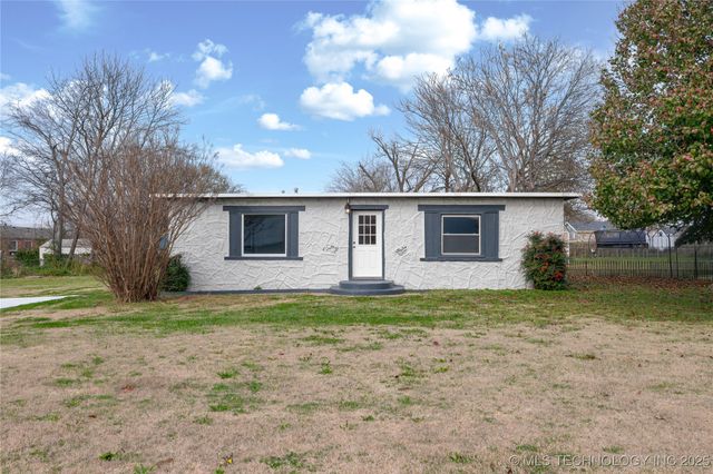 3816 Indiana Street, Bartlesville, OK 74006