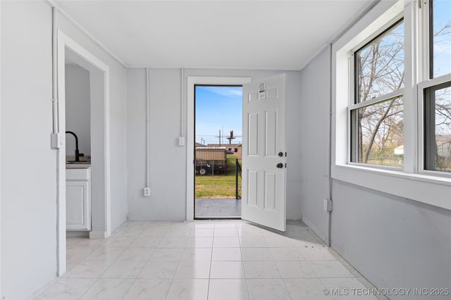 3816 Indiana Street, Bartlesville, OK 74006