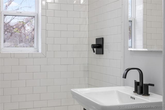 3816 Indiana Street, Bartlesville, OK 74006