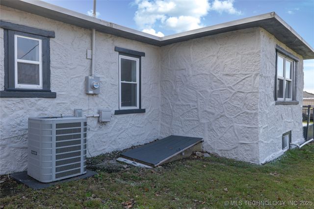 3816 Indiana Street, Bartlesville, OK 74006