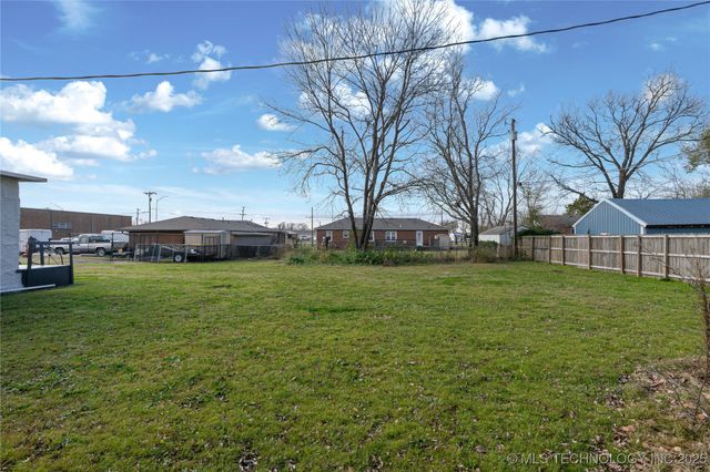 3816 Indiana Street, Bartlesville, OK 74006