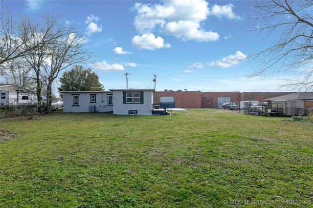 3816 Indiana Street, Bartlesville, OK 74006