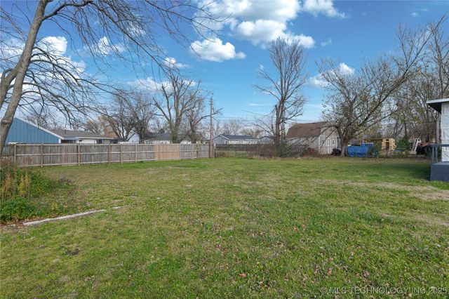 3816 Indiana Street, Bartlesville, OK 74006