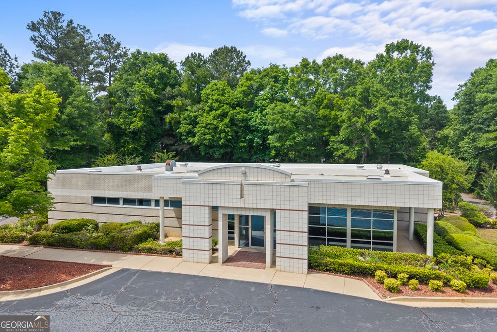 440 Hillcrest Drive EXECUTIVE OFFICE, Commerce, GA 30529 — photo 5