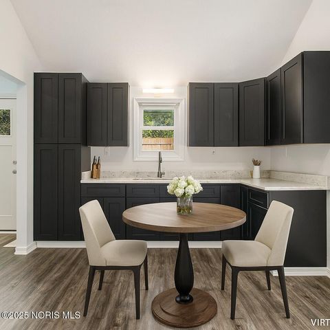 7139 Springfield Drive, Holland, OH 43528