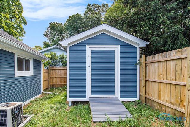 7139 Springfield Drive, Holland, OH 43528