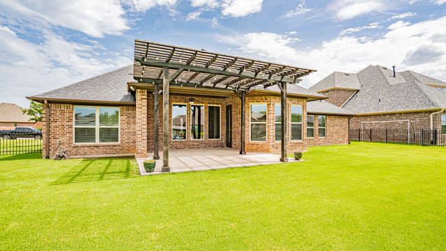 1207 Huntington Cove Court, Granbury, TX 76048