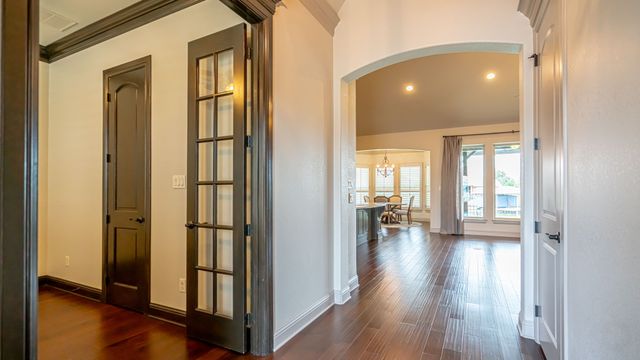 1207 Huntington Cove Court, Granbury, TX 76048