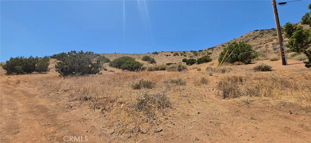 Image 11 of property listing at 33805 Buffalo Ridge, Acton, CA 93510