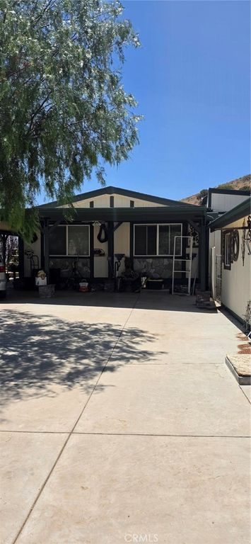 Image 5 of property listing at 33805 Buffalo Ridge, Acton, CA 93510