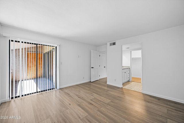 5998 N 78th Street Unit 208, Scottsdale, AZ 85250