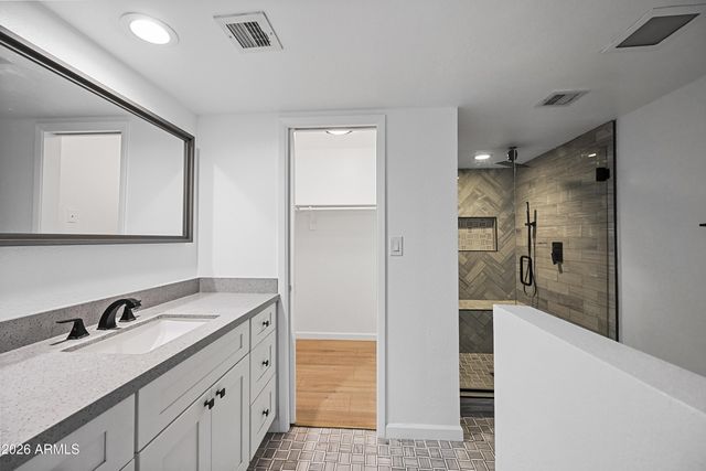 5998 N 78th Street Unit 208, Scottsdale, AZ 85250