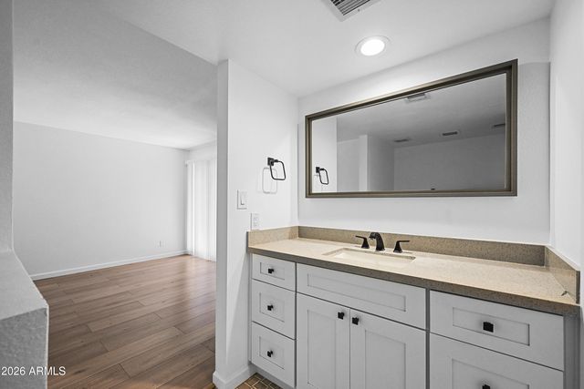 5998 N 78th Street Unit 208, Scottsdale, AZ 85250