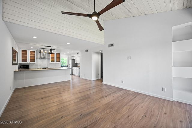 5998 N 78th Street Unit 208, Scottsdale, AZ 85250