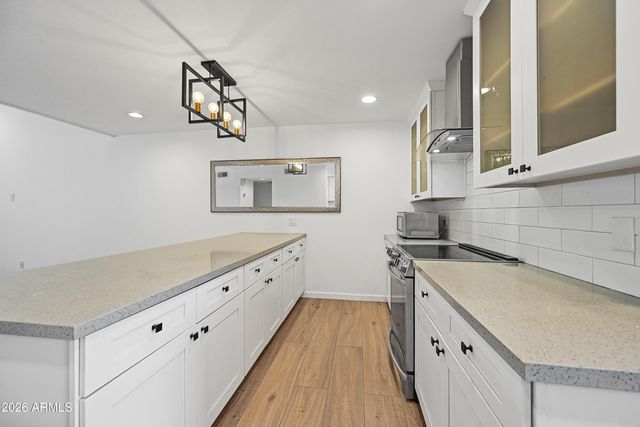 5998 N 78th Street Unit 208, Scottsdale, AZ 85250