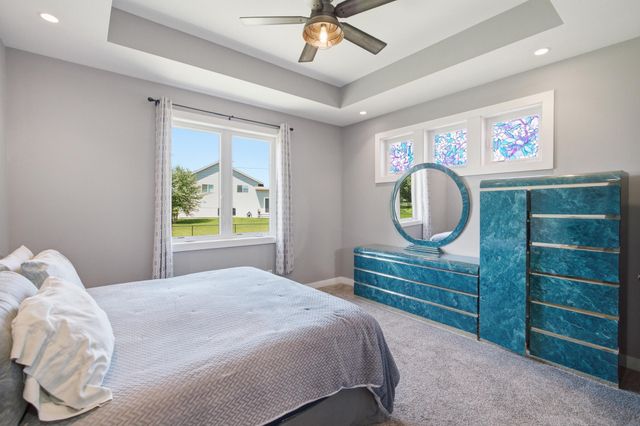 820 Fieldcrest Drive, Mankato, MN 56001