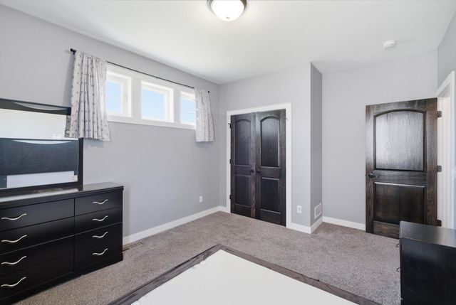 820 Fieldcrest Drive, Mankato, MN 56001