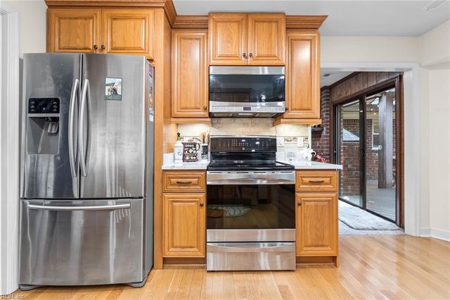 5275 Beaumont DR, Virginia Beach, VA 23464