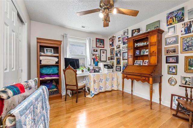 5275 Beaumont DR, Virginia Beach, VA 23464