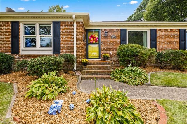 5275 Beaumont DR, Virginia Beach, VA 23464