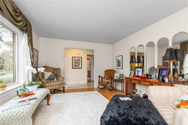 5275 Beaumont DR, Virginia Beach, VA 23464