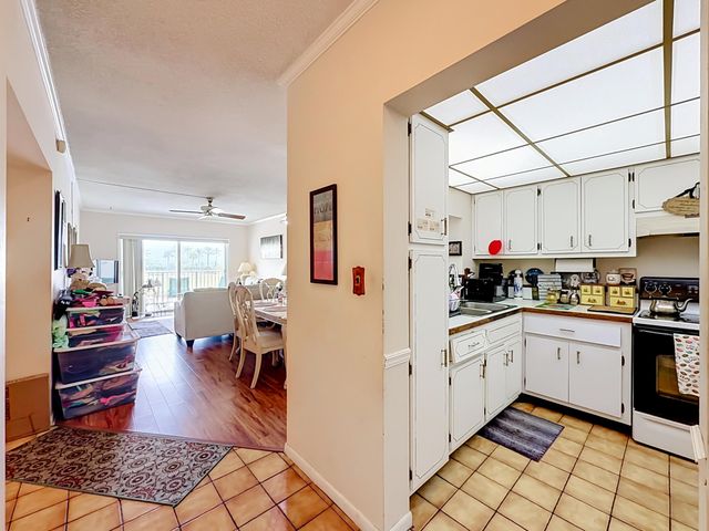 4117 Bougainvilla Drive 207, Lauderdale-By-The-Sea # 207, Lauderdale By The Sea, FL 33308