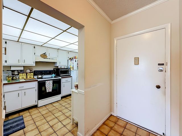 4117 Bougainvilla Drive 207, Lauderdale-By-The-Sea # 207, Lauderdale By The Sea, FL 33308