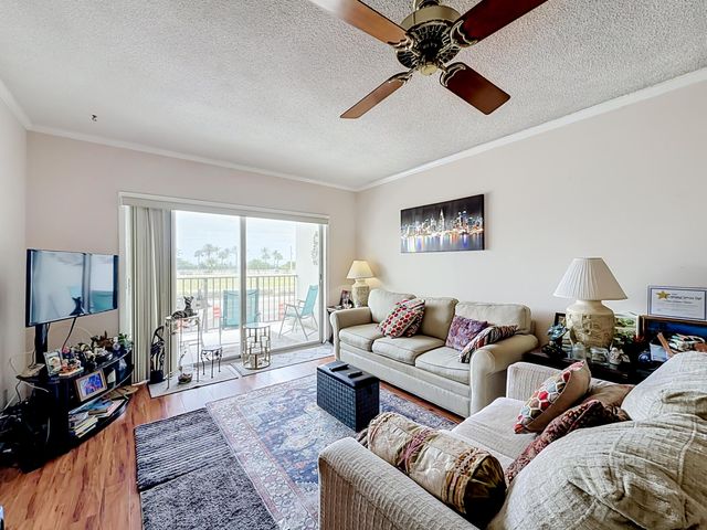 4117 Bougainvilla Drive 207, Lauderdale-By-The-Sea # 207, Lauderdale By The Sea, FL 33308