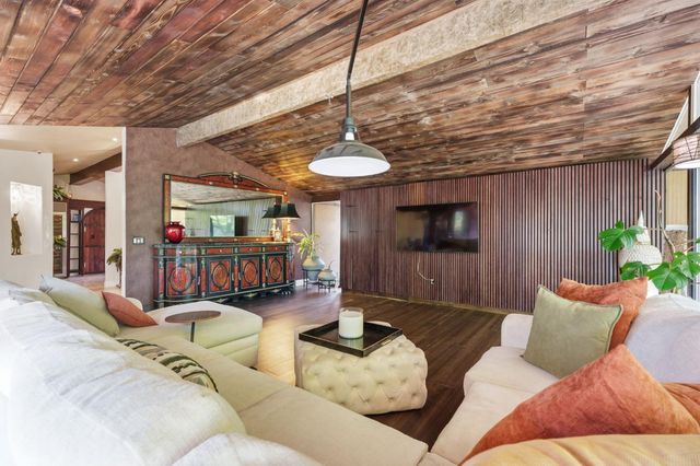 5151 N Van Ness Boulevard, Fresno, CA 93711