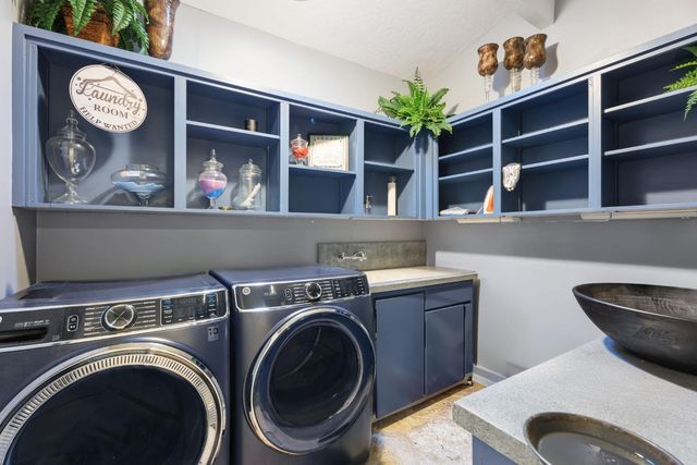 5151 N Van Ness Boulevard, Fresno, CA 93711