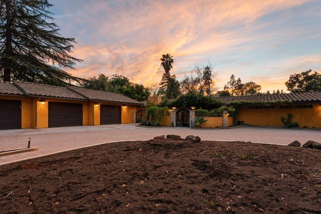 5151 N Van Ness Boulevard, Fresno, CA 93711