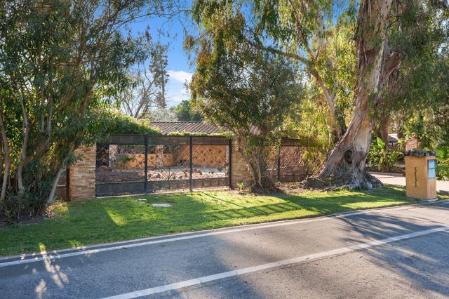 5151 N Van Ness Boulevard, Fresno, CA 93711