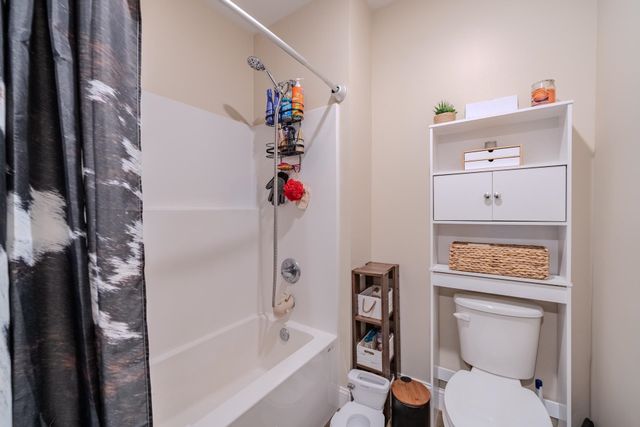 390 WOODS RD, Adamsville, TN 38310