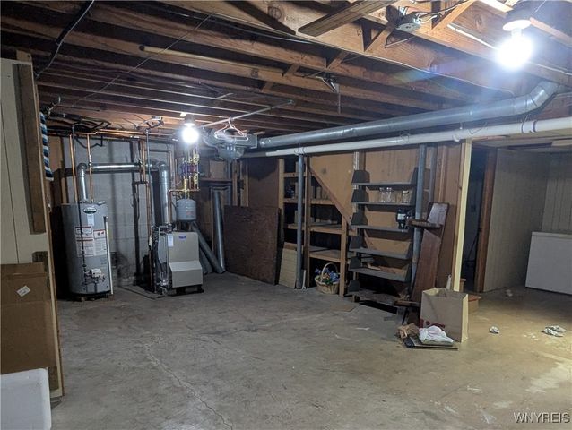 2000 Maple Road, Wilson, NY 14172