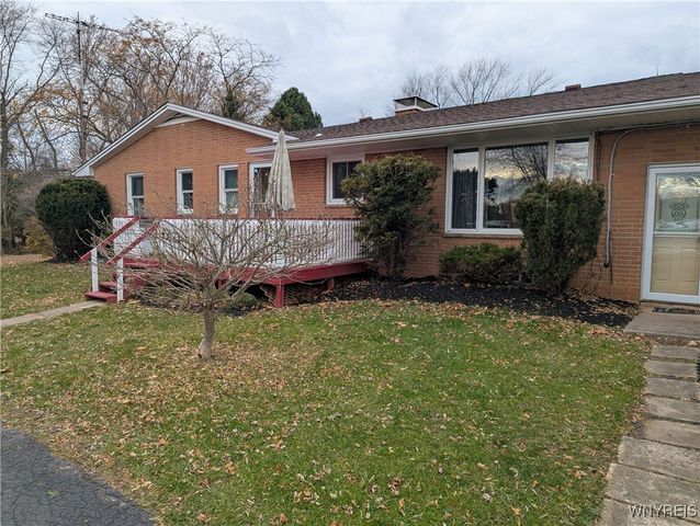 2000 Maple Road, Wilson, NY 14172