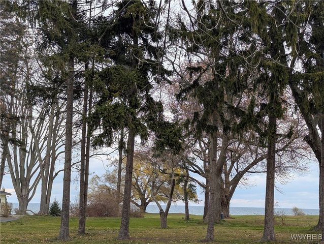 2000 Maple Road, Wilson, NY 14172