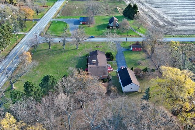 2000 Maple Road, Wilson, NY 14172