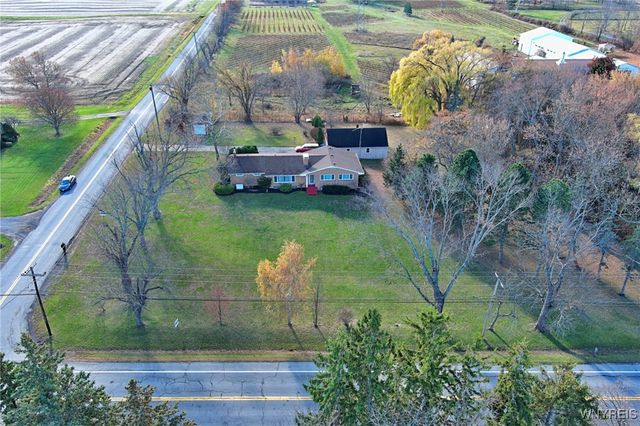 2000 Maple Road, Wilson, NY 14172