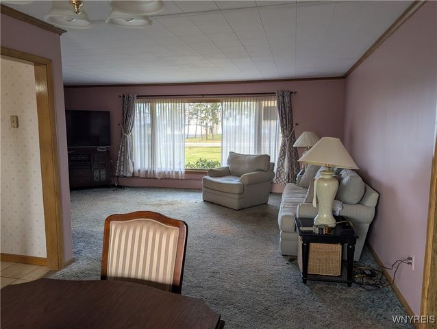 2000 Maple Road, Wilson, NY 14172