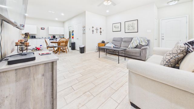 9801 Uvalde Avenue, Lubbock, TX 79423