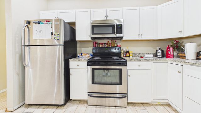 9801 Uvalde Avenue, Lubbock, TX 79423