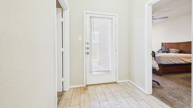 9801 Uvalde Avenue, Lubbock, TX 79423