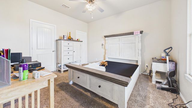 9801 Uvalde Avenue, Lubbock, TX 79423