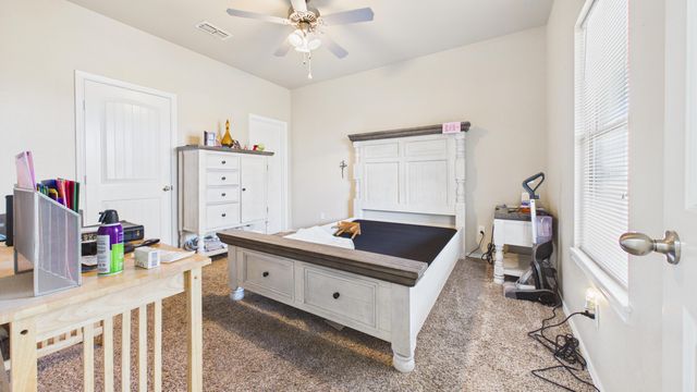 9801 Uvalde Avenue, Lubbock, TX 79423