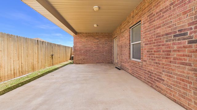 9801 Uvalde Avenue, Lubbock, TX 79423