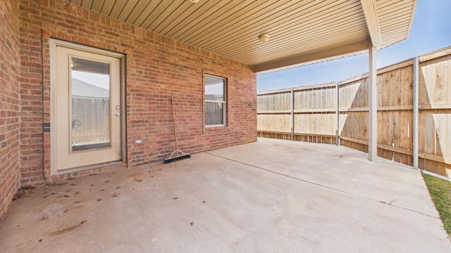 9801 Uvalde Avenue, Lubbock, TX 79423