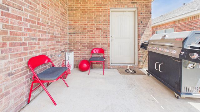 9801 Uvalde Avenue, Lubbock, TX 79423